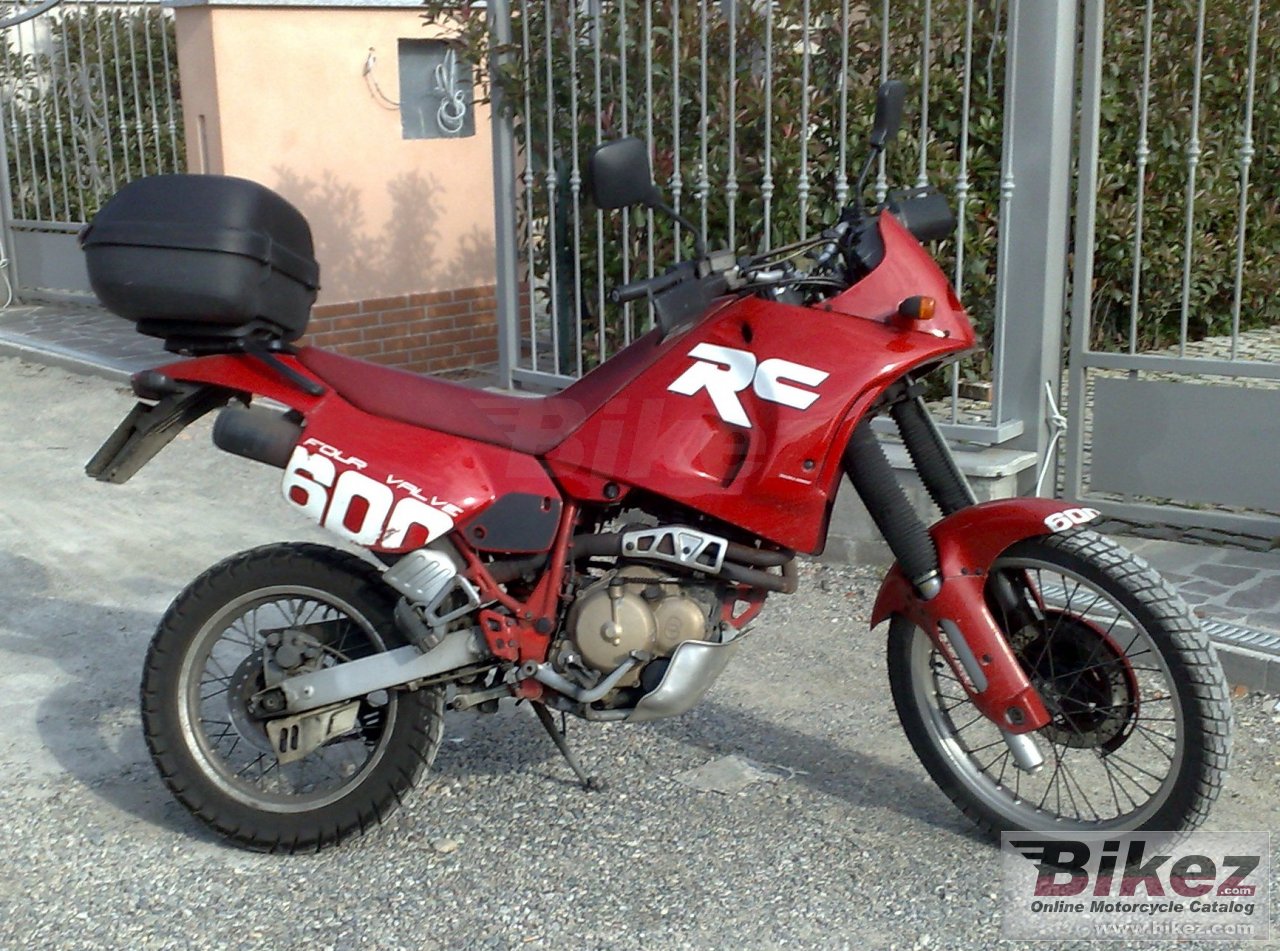 Big  rc 600 r picture and wallpaper from Bikez.com
